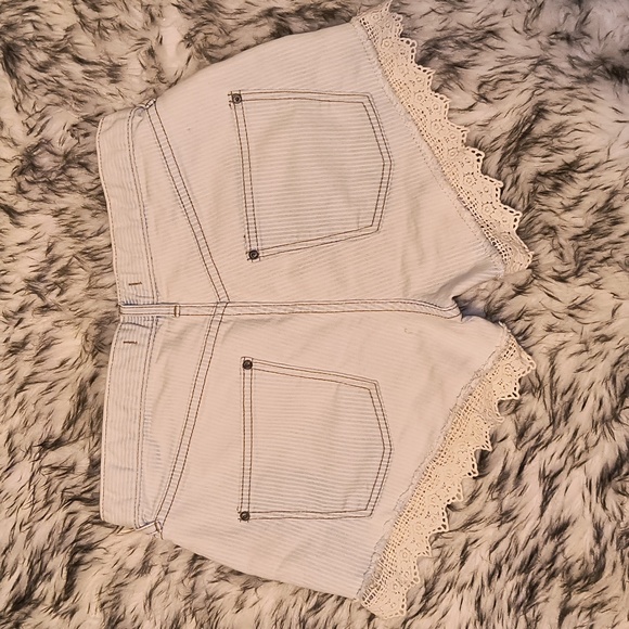 Free People Denim Striped Shorts w/ Lace Detail - Picture 4 of 4
